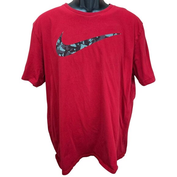 Nike Mens Red Athletic Cut Tee XL Camouflage Logo - Picture 1 of 6
